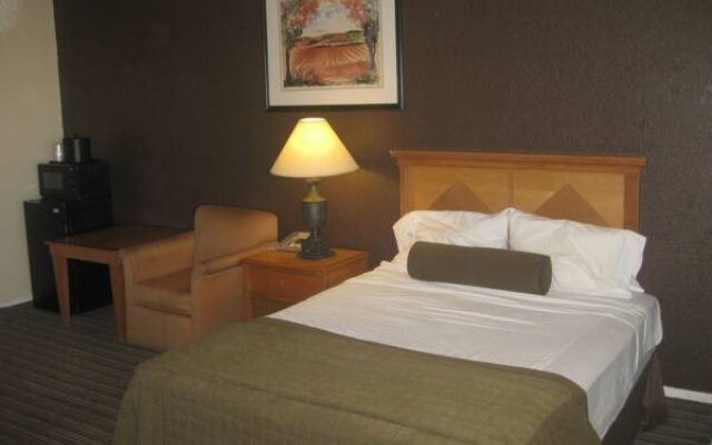 Travel Inn and Suites
