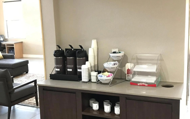 Comfort Suites Shenandoah-The Woodlands