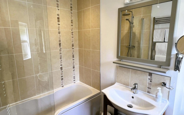 Ravenstone Lodge Country House Hotel