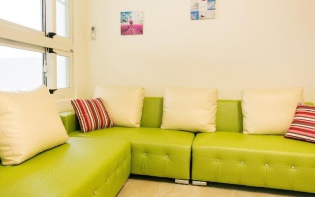 LU PA KA DJ Hostel