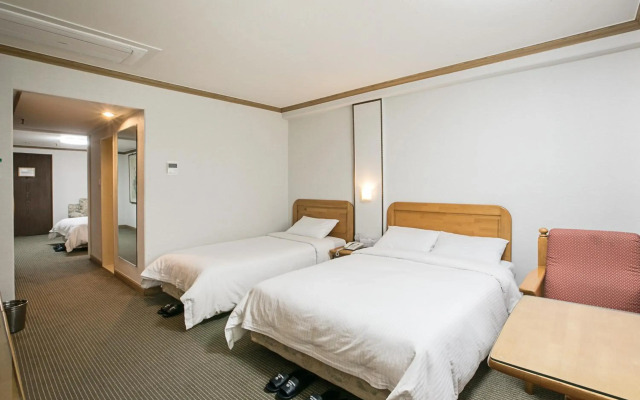 Busan Tourist Hotel