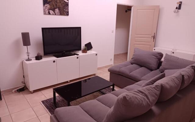 A proximité du Parc SPIROU Spacieux duplex de 130 m2