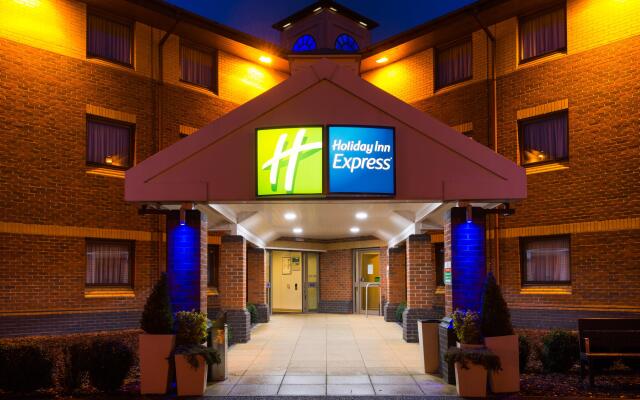 Holiday Inn Express Taunton East, an IHG Hotel