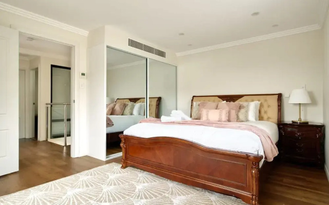 Balmain Family Tranquility - Harbour Views