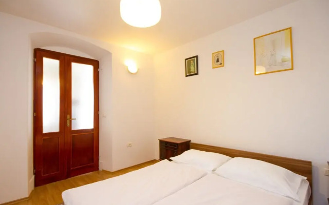 Apartments Antic by Locap Group