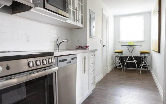 Modern Apt Neardowntown Ideal for Long Stays - U3