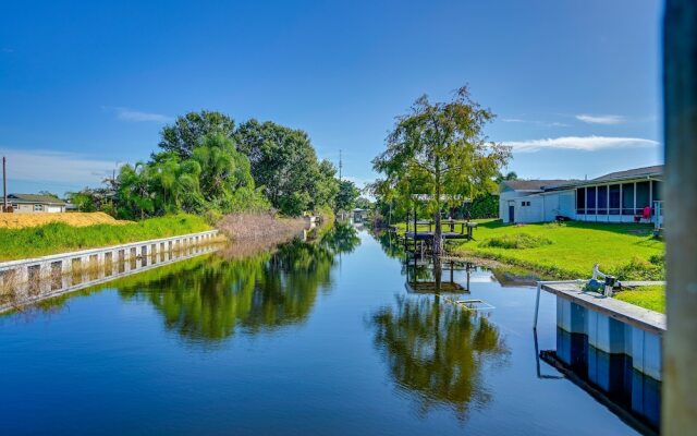 Sebring Serenity: Waterfront Retreat w/ Boat Dock!