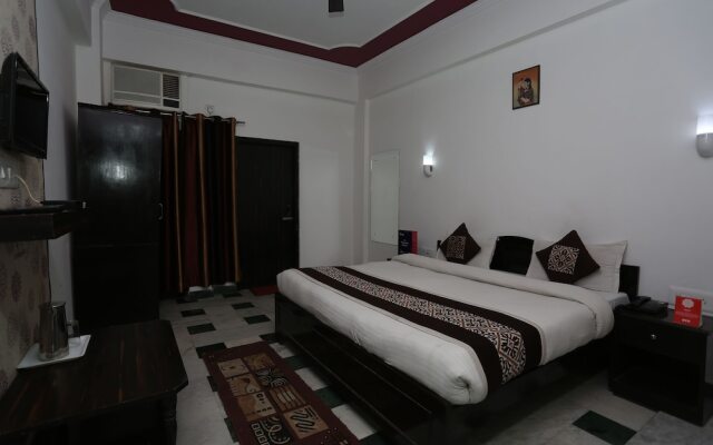 OYO 11539 Hotel Priya