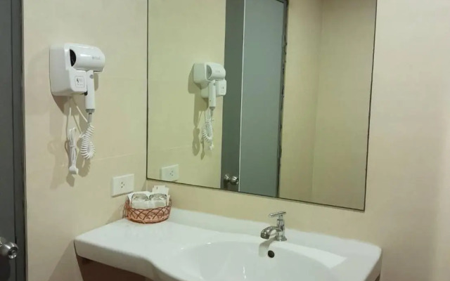 Toto Residence