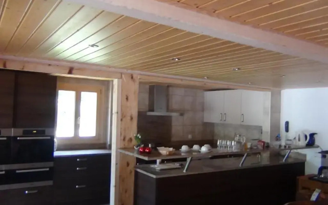 Chalet Suisse