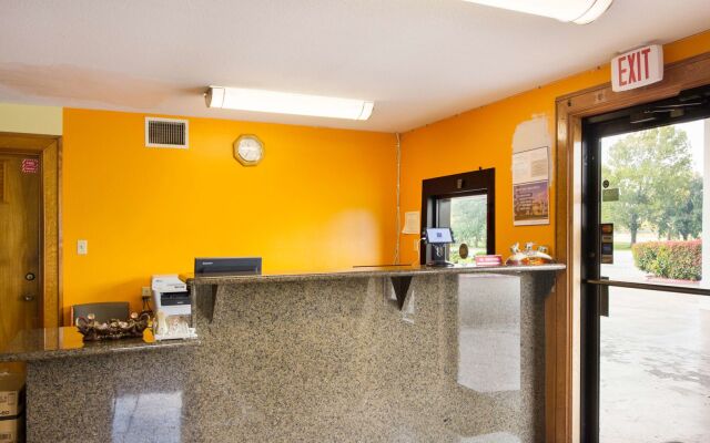 Scottish Inn & Suites