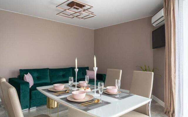 Sea View Apartments (Си Вью Апартментс)