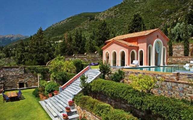 Luxury Lefkada Villa Villa Veneziano Pool Jacuzzi 5 BDR Perigiali