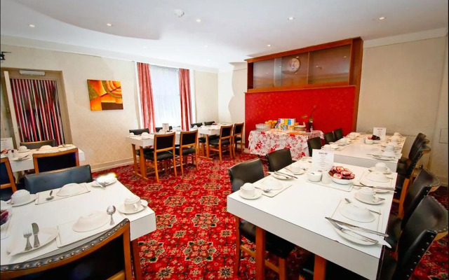 Avonmore Hotel Cartwright Gardens