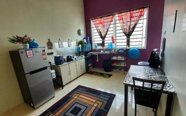 homestay D'yaMiaLiSaZ