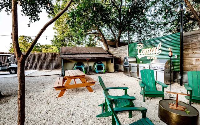 Best Location in Downtown NB Golf Cart Included!