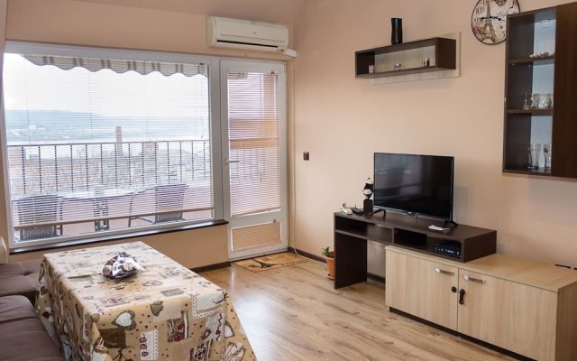 Fm Economy 2 Bdr Apartment Varna Bay