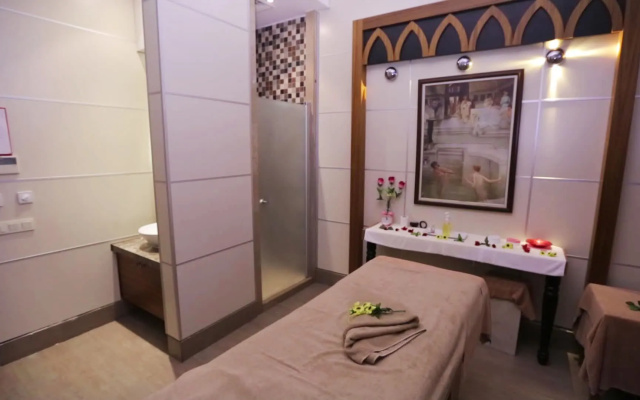 Side Crown Palace Ultra All Inclusive