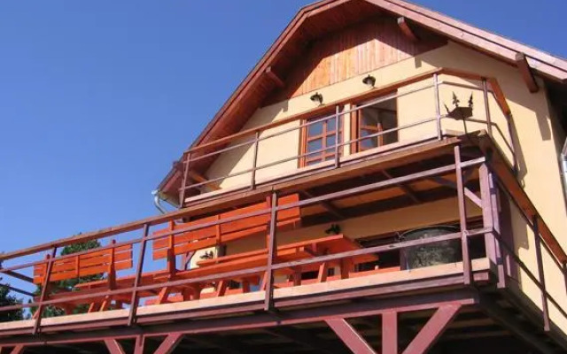 DunaKanyar ApartmanHáz