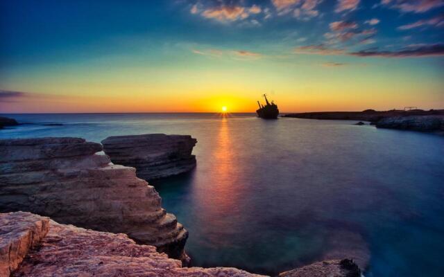 5* Villa With Private Pool, Sea Views Paphos