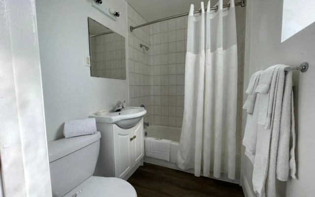 Travelodge by Wyndham London Ontario