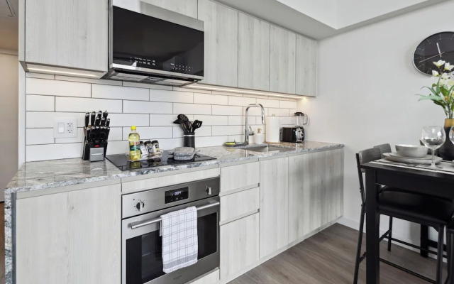 Silverstone Downtown Long-Term stay