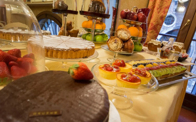 Hotel Becher