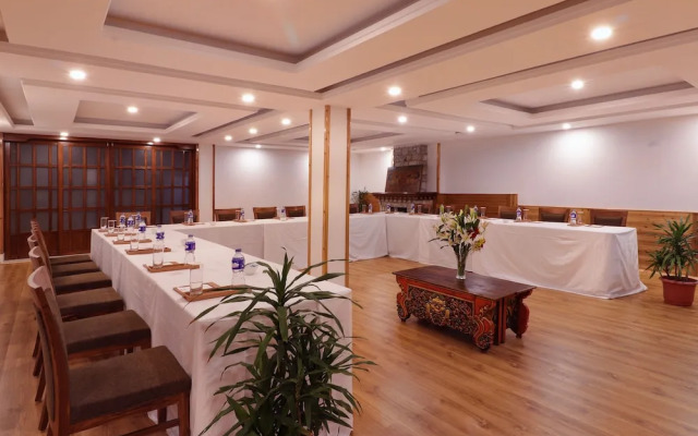 Denzong Shagrila Lords Inn- Hotel & Spa