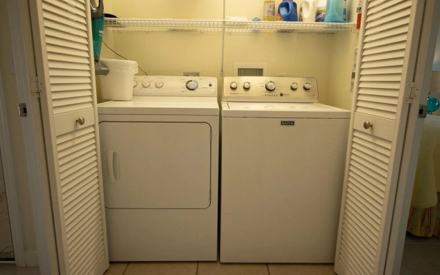 137 Captain John Fripp Villa