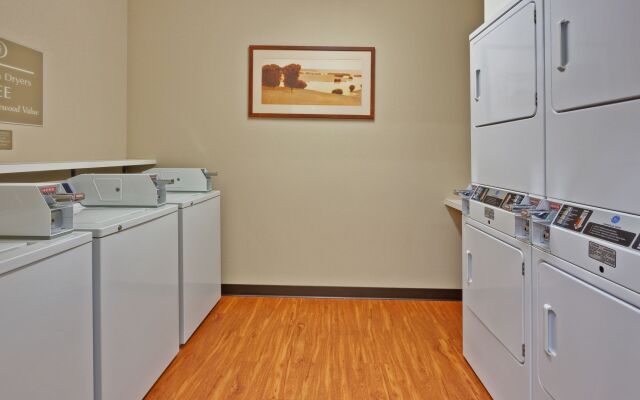 Candlewood Suites Bowling Green by IHG