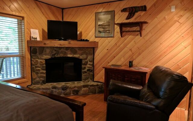 Wild Pacific Waterfront Cabins