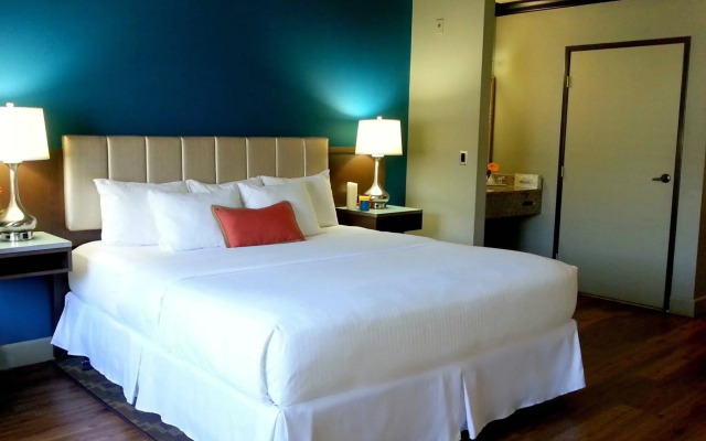 The BLVD Hotel & Suites