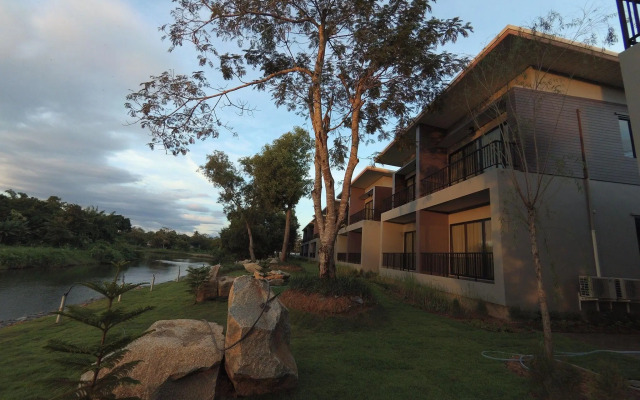 Riverawan Hotel (SHA Plus+)