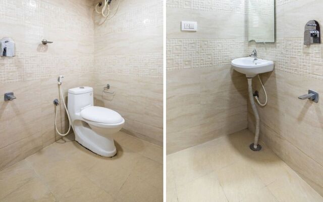 OYO 68189 Durga Deluxe