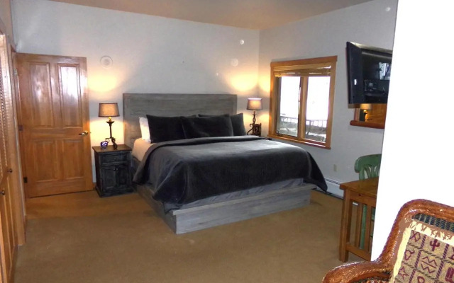 Arapahoe Lodge 1 Bed 2 Bath Aljd
