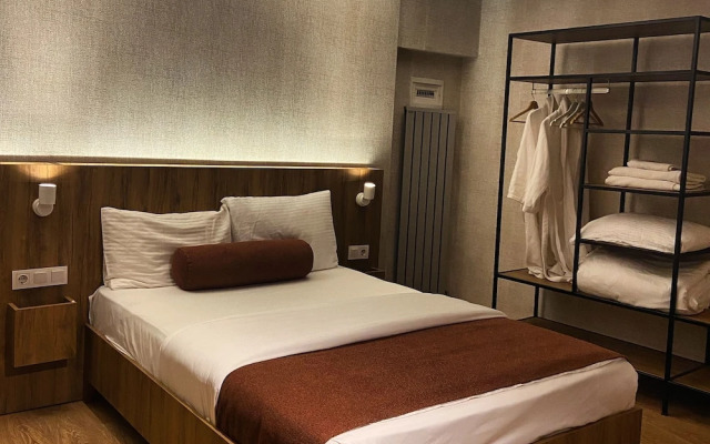 Casa Rosso Suite Hotel