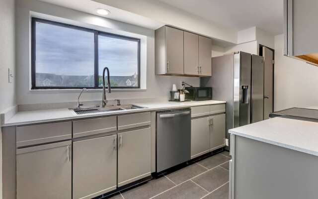 La Quinta Inn & Suites by Wyndham Des Moines West Clive