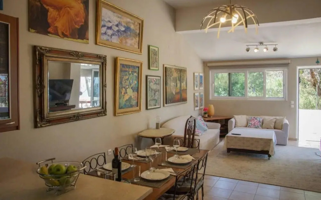 Violeta s Seaview Apartment in Rhodes