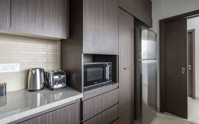 WelHome - Bright Apt in Downtown with Spectacular Views