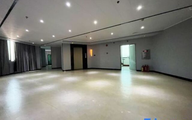 Yaoyu Hotel (Chaoshan High Speed Railway Station)