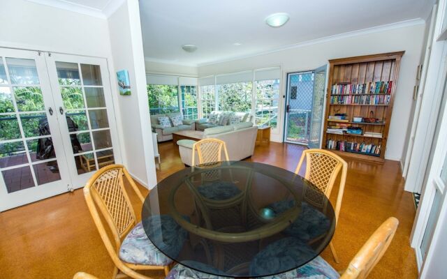 Shoal Bay Avenue Unit 7