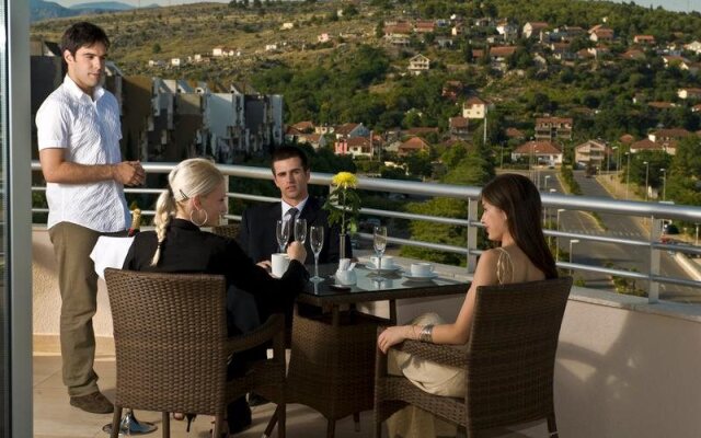 Apart Hotel Premier