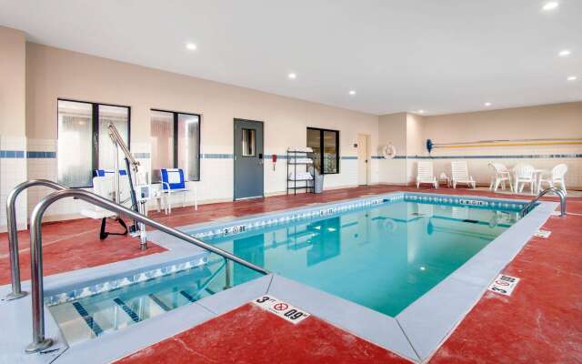 Comfort Inn & Suites Norman near University