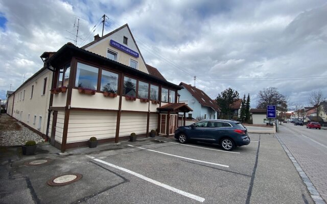 Hallbergerhof Hotel & Hostel