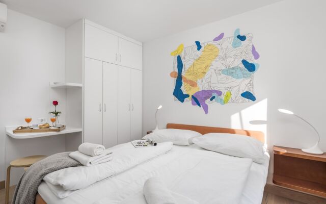 Beautiful Apartment House On The Seaside