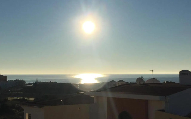 Meia Praia Beach Apartment