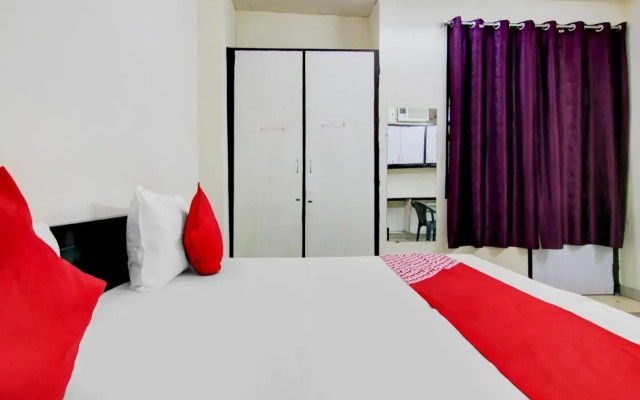 OYO Flagship 80561 Hansa Residency