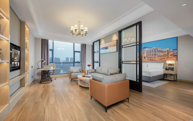 Vienna International Hotel Deng Zhou YingBinGuan
