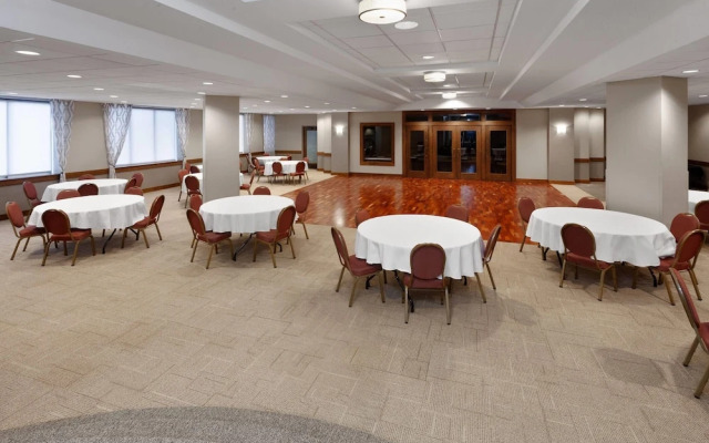 Ramada by Wyndham Milwaukee