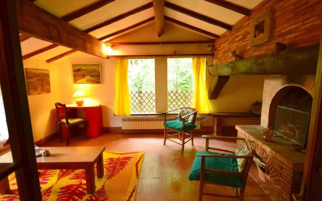 Peaceful Retreat With Shared Pool